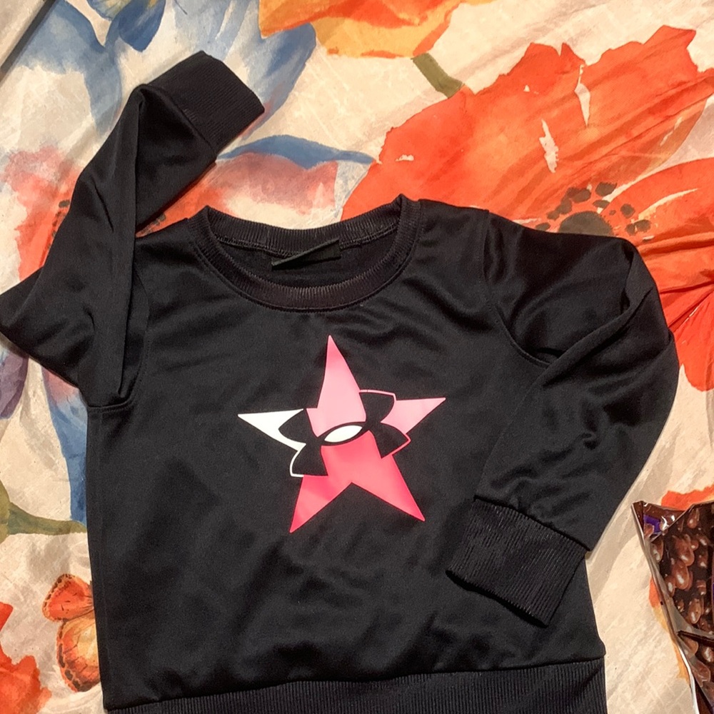 UA black sweatshirt